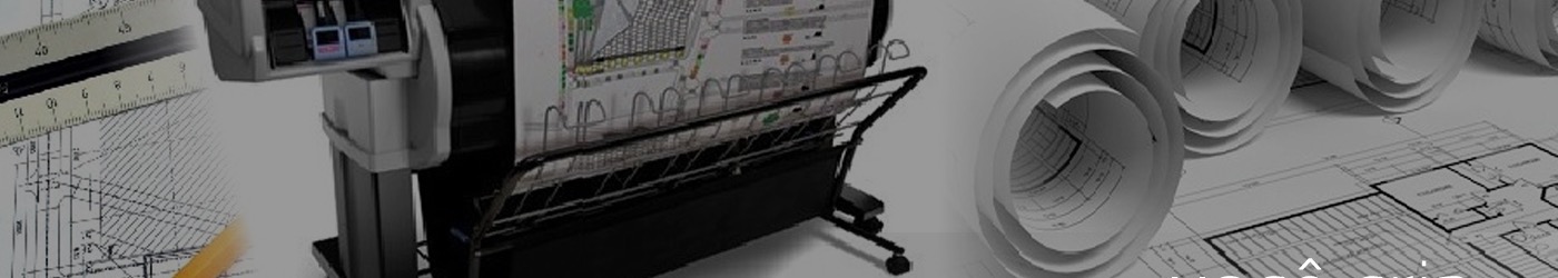 Plotter de grande formato imprimindo um projeto, ao lado de rolos de prancha